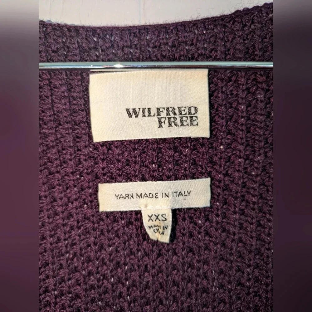 Aritzia Wilfred Free Wolter Plum Purple 100% Wool Waffle Knit V-Neck Sweater XXS